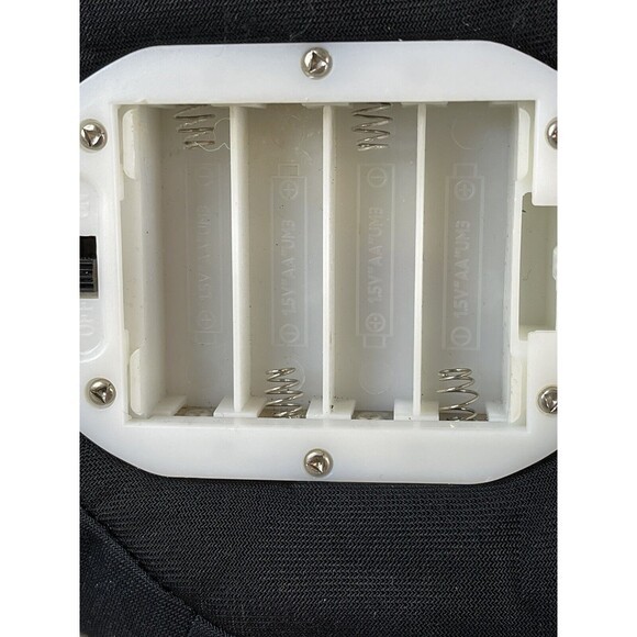 HALLMARK HALLOWEEN Tremblin' Toads  Animated Decor Sings Tested Works - Picture 7 of 8